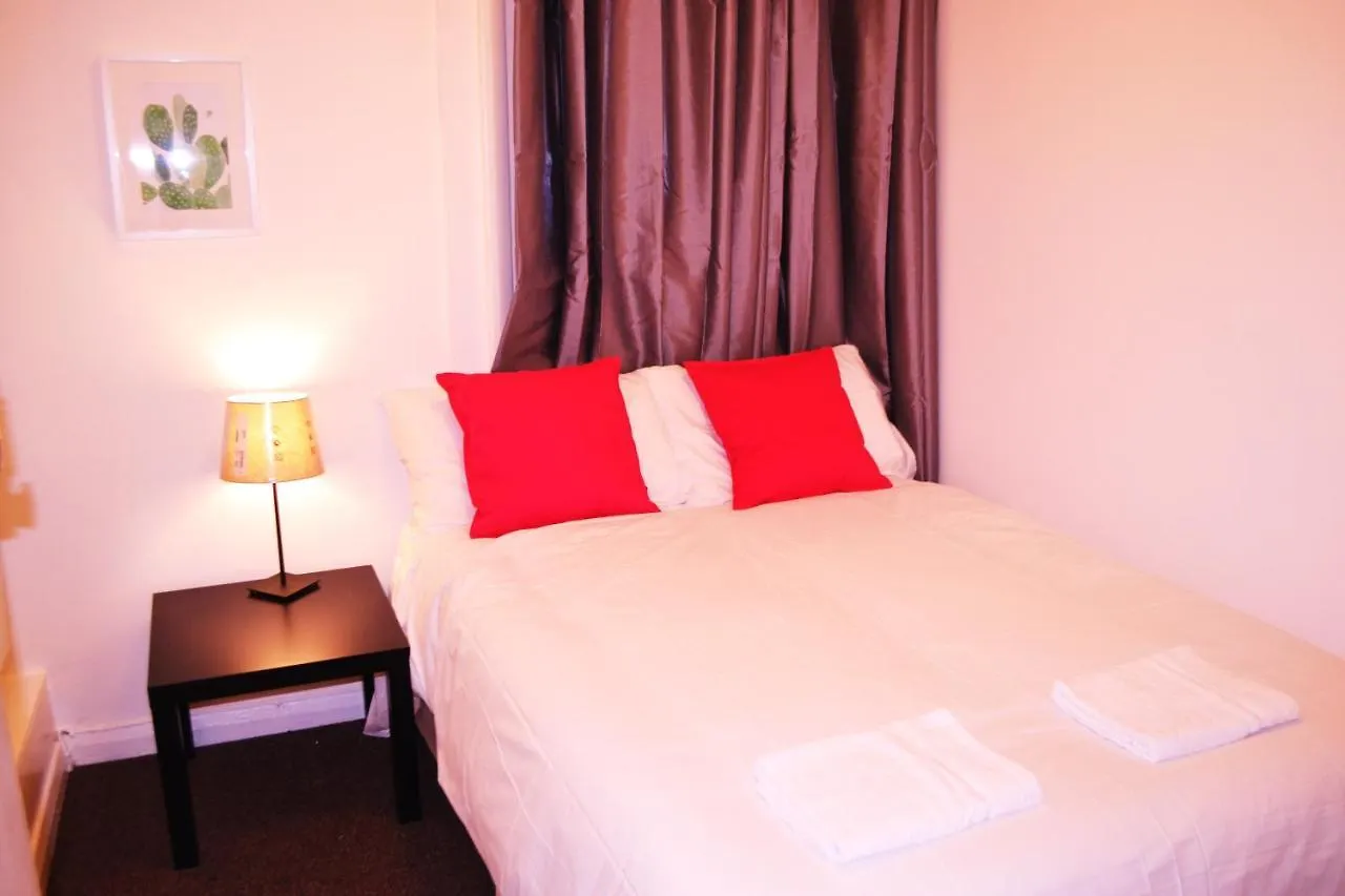 **  Hotel The Lion Head Londra Regno Unito