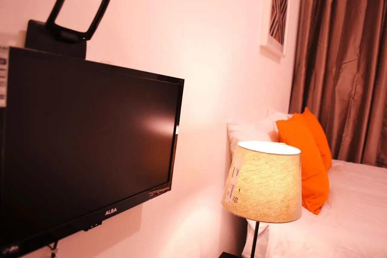 The Lion Head Hotel London