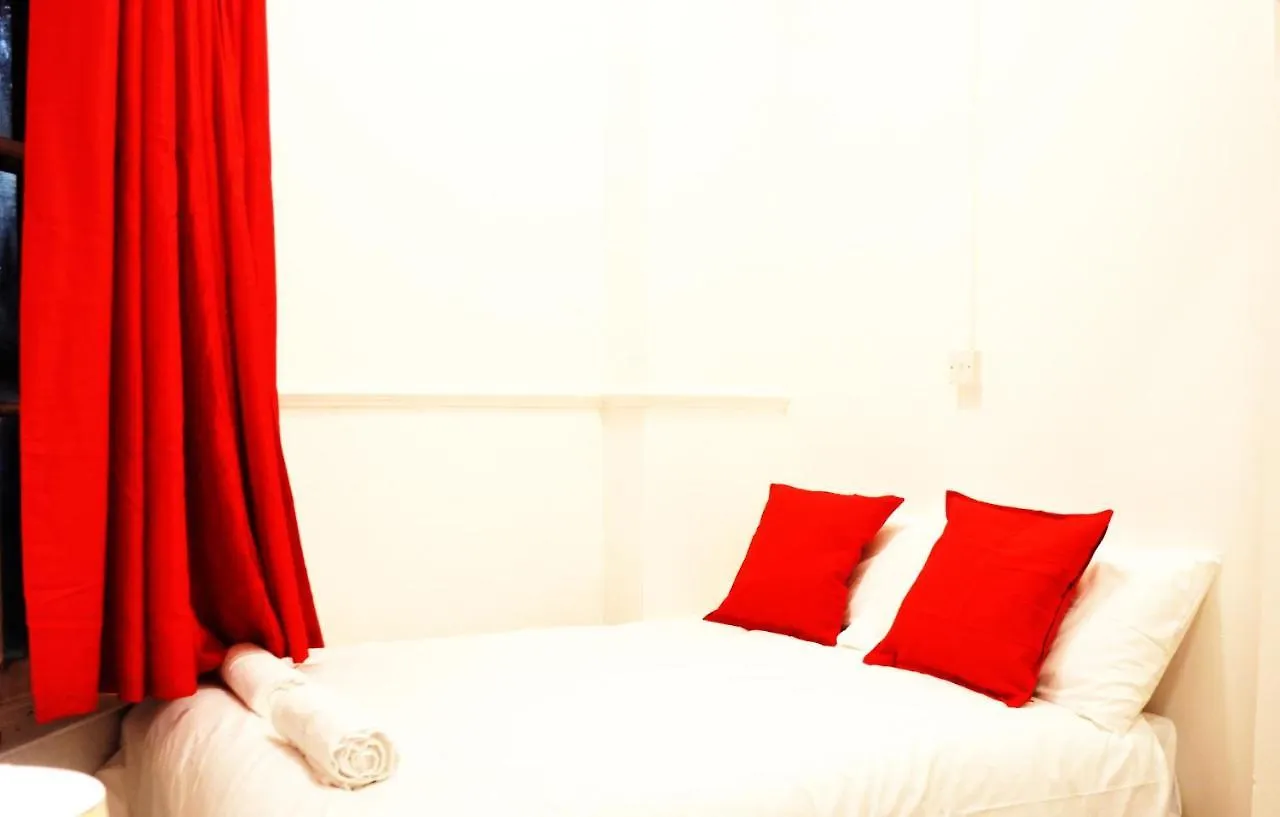 The Lion Head Hotel London