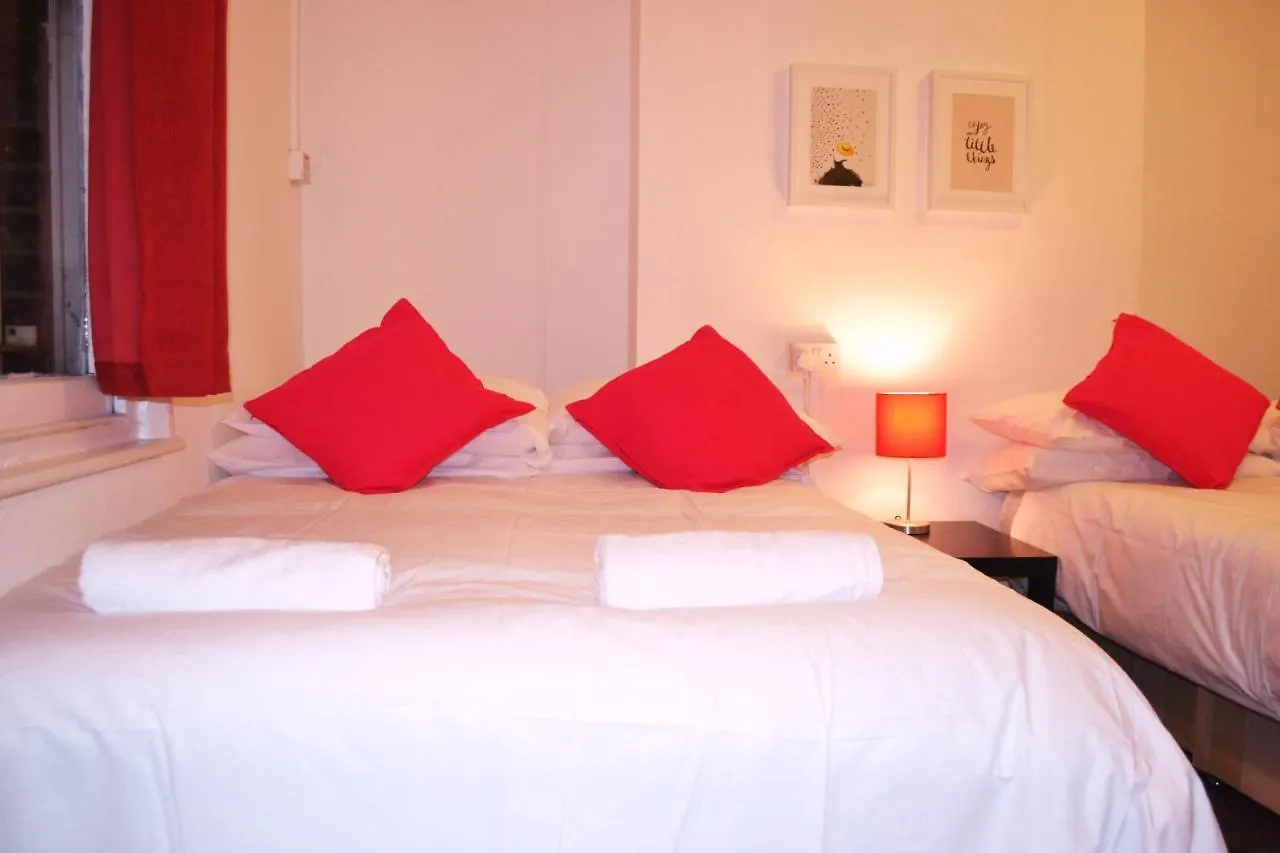 The Lion Head Hotel London